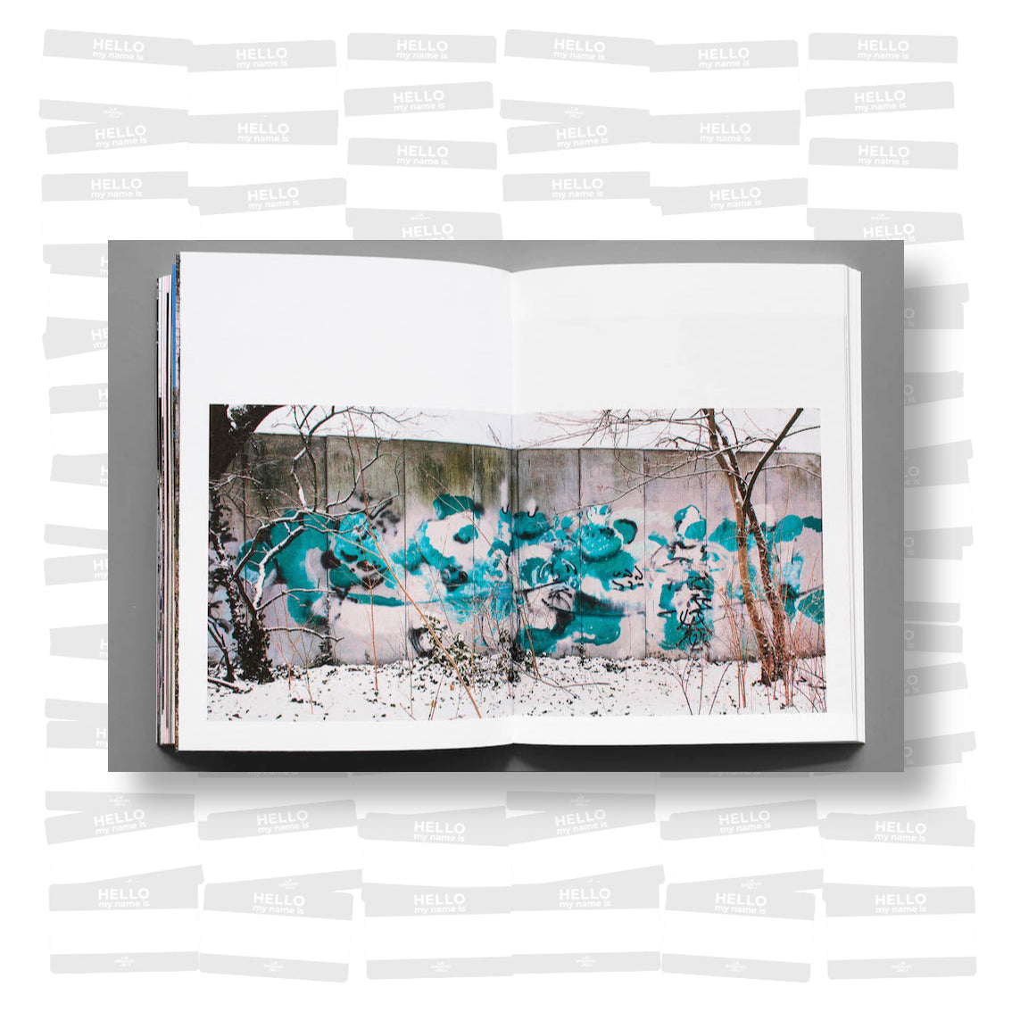 Bus126 - Let's disappear!