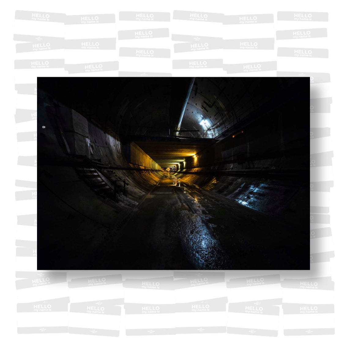 Bennett Encke - Besi, Tres Xemeneies, Barcelona