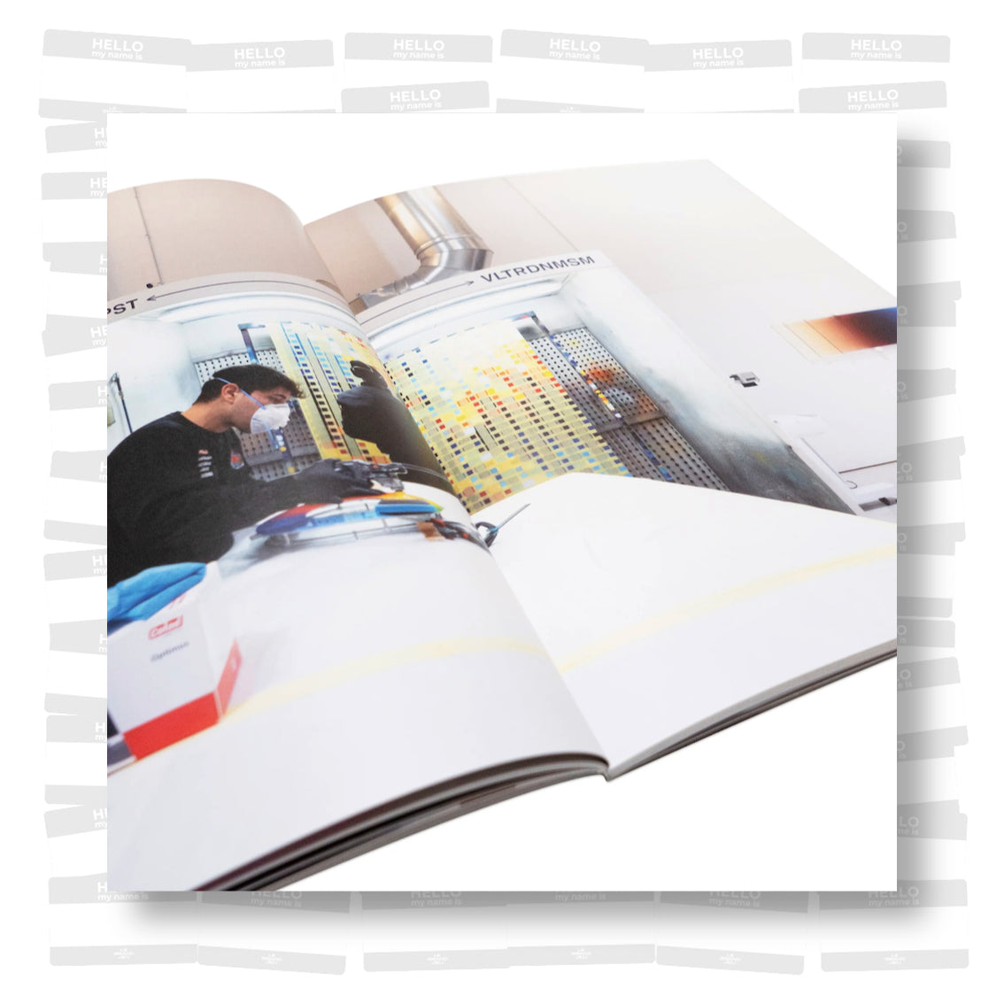 Exhibition 004: Felipe Pantone KOSMOS