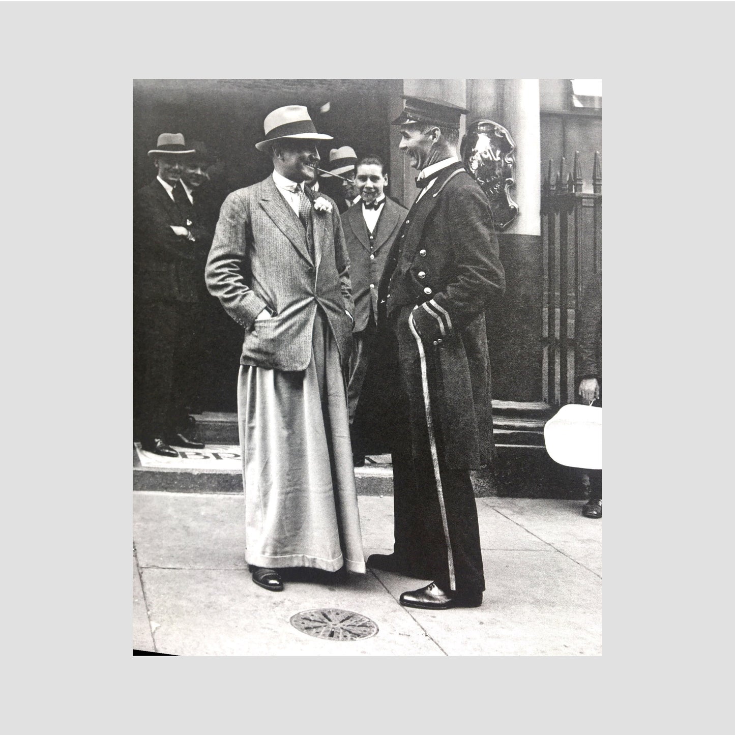 Denis Bruna - Tenue correcte exigée