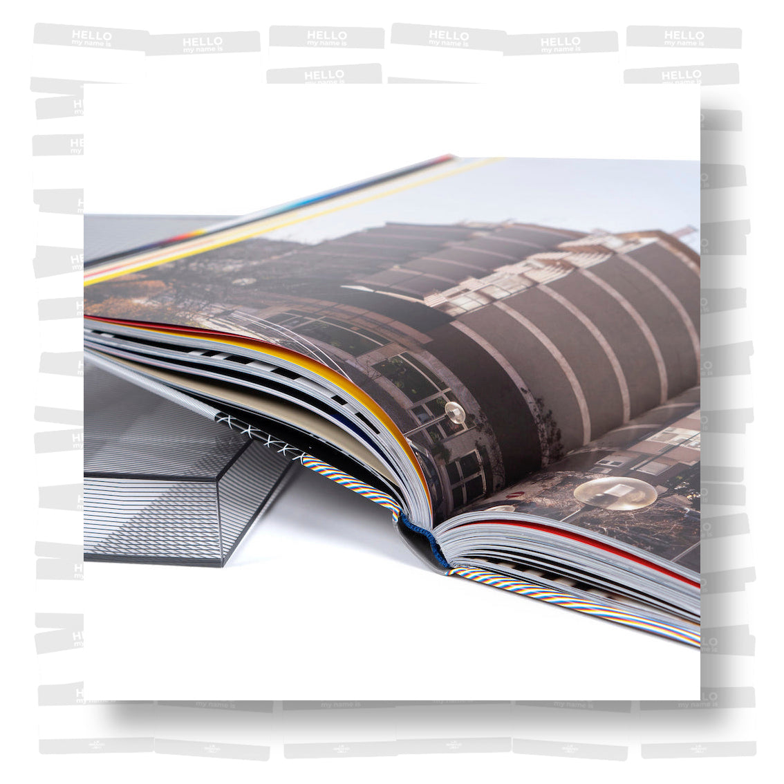 Felipe Pantone - Praesentia