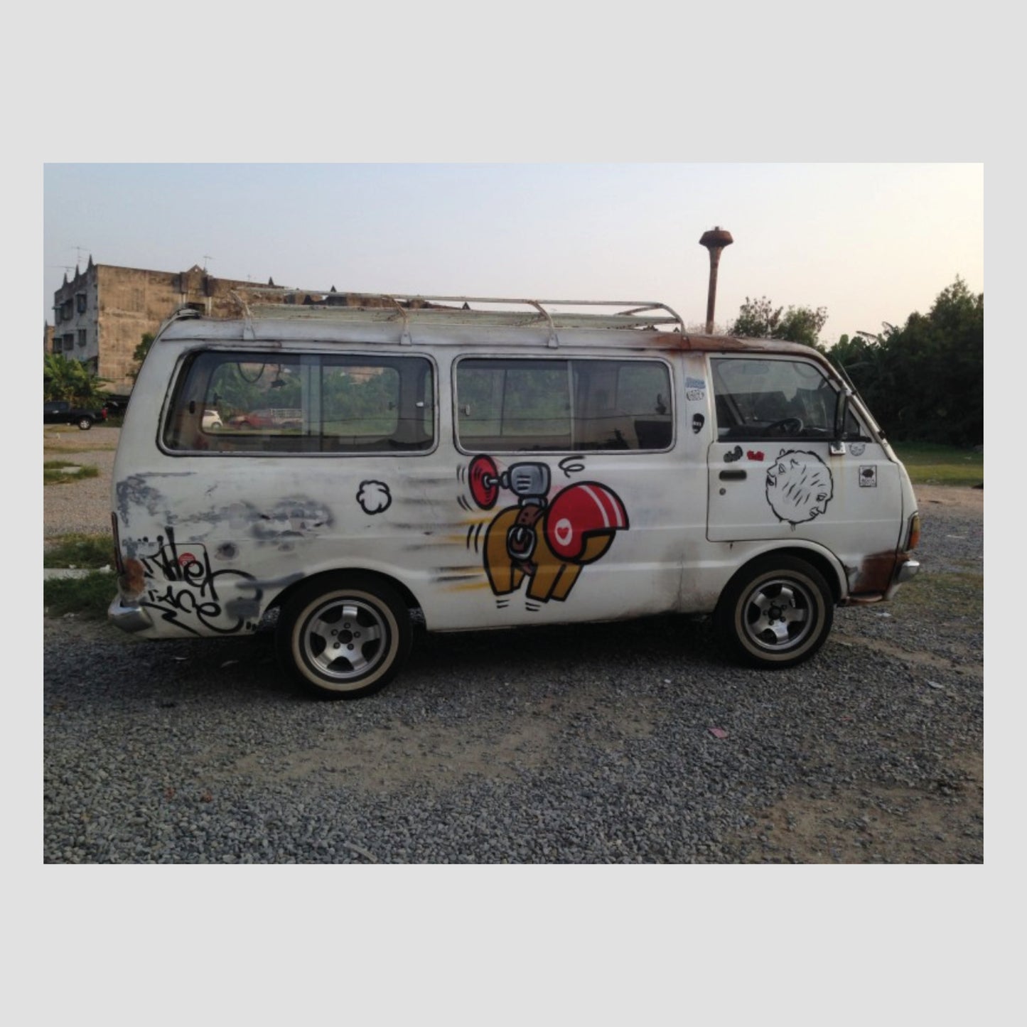 Alisa Phommahaxay - Bangkok Street Art