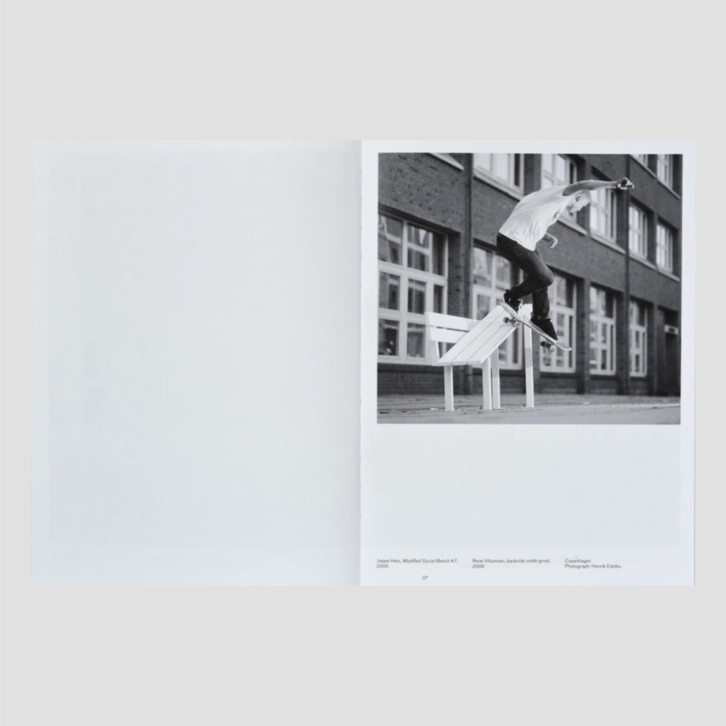 Raphaël Zarka - Riding Modern Art