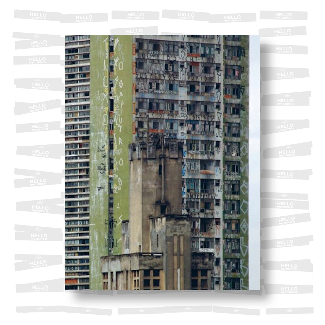 Tag - Paris, New York, São Paulo